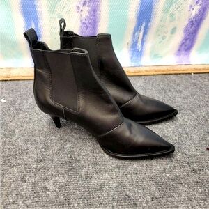 🔥 HOT SALE 🔥 NEW Moschino Black Ankle Mini-Heeled Boots Made in Italy